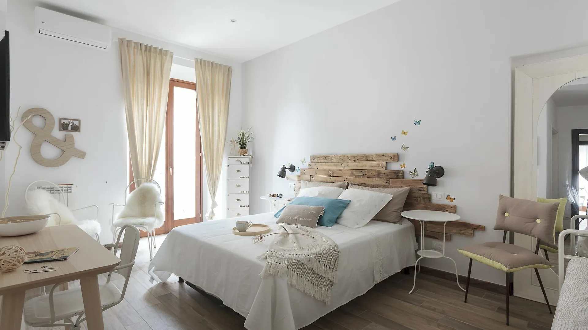 Maison Coquette contacts